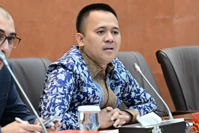 DPR: Fenomena Rojali-Rohana Jeritan Sunyi Rakyat yang Terhimpit Ekonomi ‎