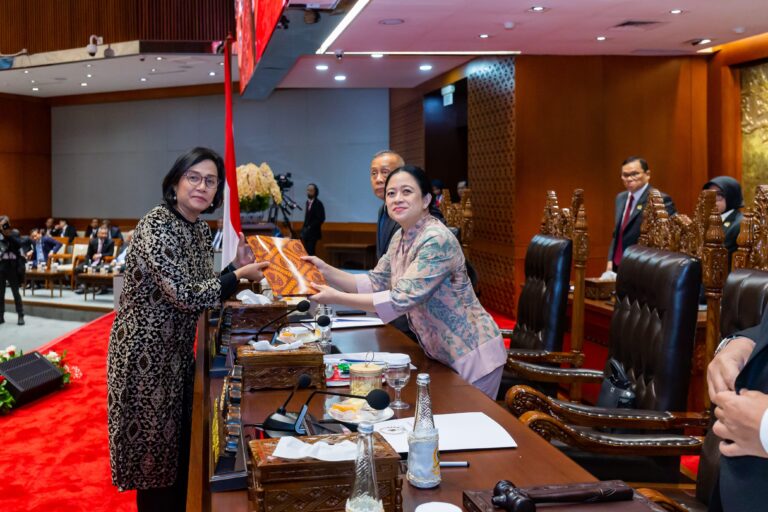 Pemerintah Berencana Beri Bansos Permanen ke Lansia hingga ODGJ, Puan Ingatkan Verifikasi dan Validasi Data