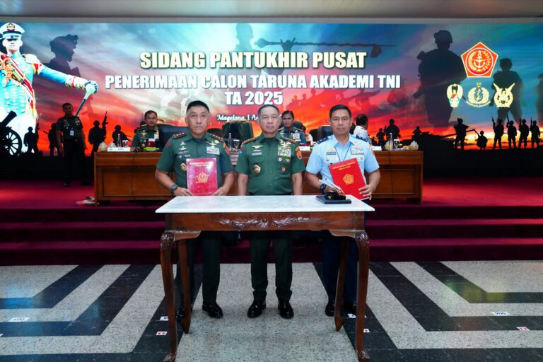 Panglima TNI Pimpin Sidang Pantukhir Pusat Penerimaan Taruna Akademi TNI 2025