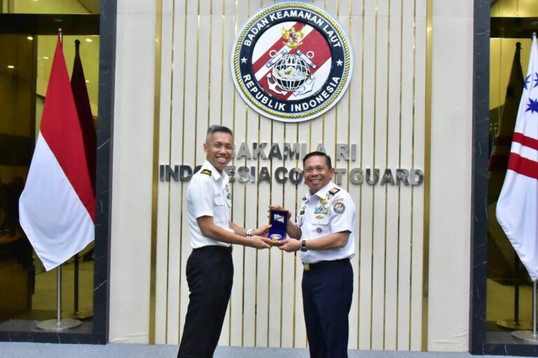 Kepala Bakamla RI Terima Kunjungan Commander MARSEC RSN