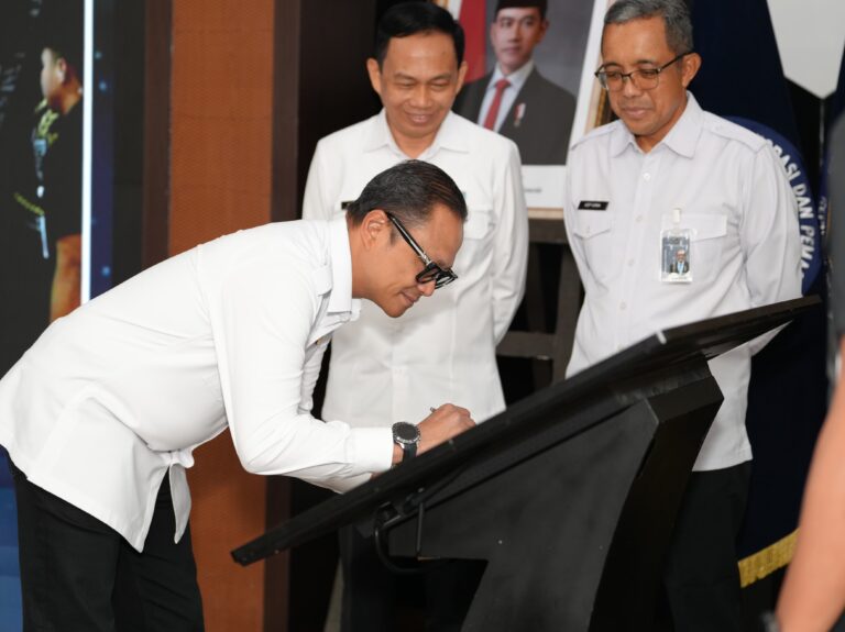 Imigrasi Tanda Tangani Pakta Integritas Secara Serentak, Ini Komitmennya!