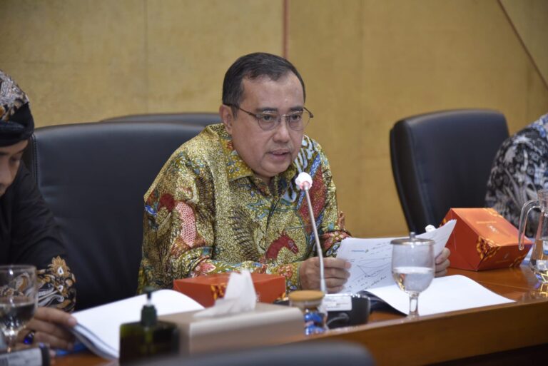 Kasus Keracunan MBG Kembali Terjadi, DPR Minta Audit Keamanan Kandungan Menu