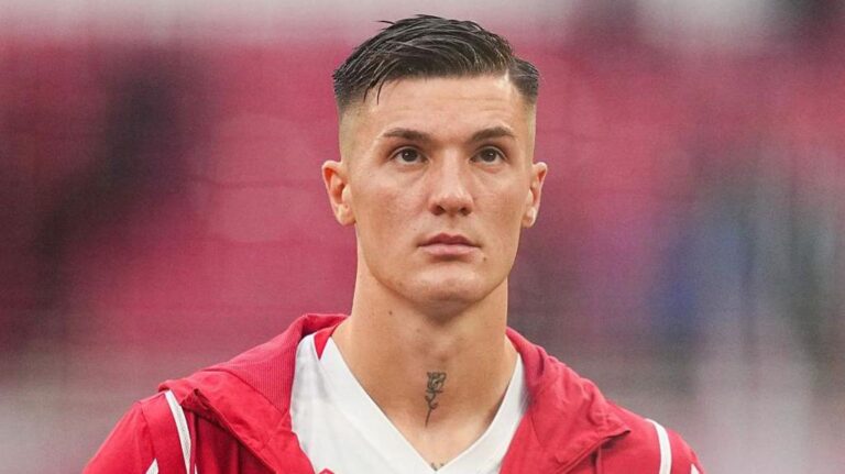 Benjamin Sesko Pilih MU, Amorim Bentuk Skuad Tangguh