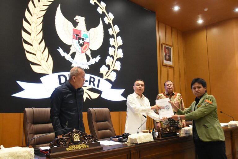 Pertemuan Pimpinan DPR dan Mahasiswa Jadi Momen Transparansi Proses Politik