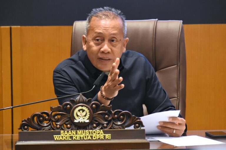 Gelar Audiensi, Pimpinan DPR Respon Aspirasi Perwakilan Organisasi Kemahasiswaan