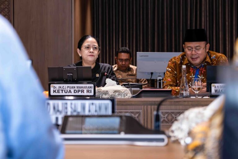 Bertemu Sejumlah Tokoh Publik, Puan Tegaskan Komitmen Transformasi DPR