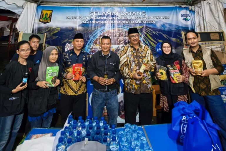 Peringati HJKS ke-155, UMKM Binaan CSR AQUA Babakanpari Ramaikan Sukabumi Expo 2025