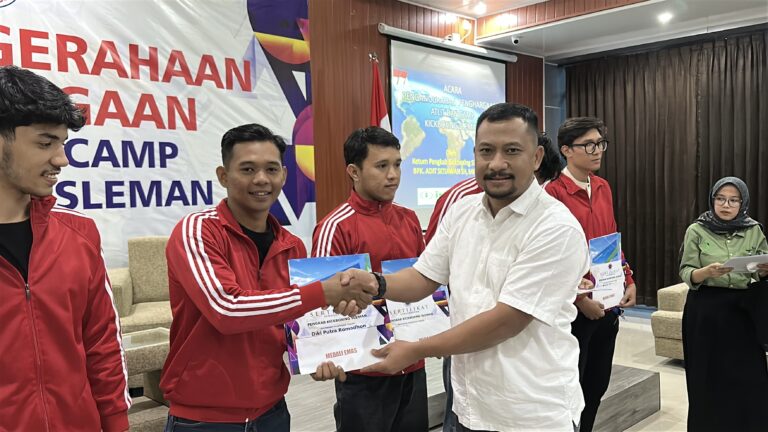 Bos Indofon Gelontorkan Dana Apresiasi untuk Atlet Kickboxing Sleman Peraih Medali PORDA XVII 2025