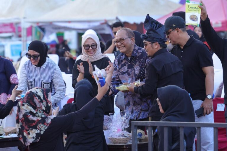 Kementerian UMKM: Festival Pinisi Momentum Perkuat Ekosistem UMKM Maritim Bulukumba