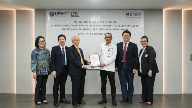 Raih Lisensi LSP dari BNSP, UPH Dorong Mahasiswa Raih Sertifikasi Kompetensi Berstandar Nasional 