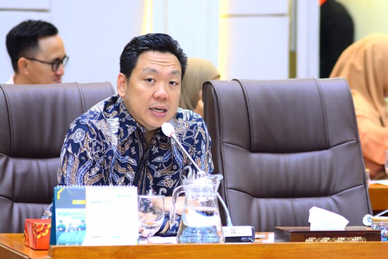 DPR Kritik Keracunan MBG Mirip COVID-19, Setiap Hari Menunggu Tambahan Korban