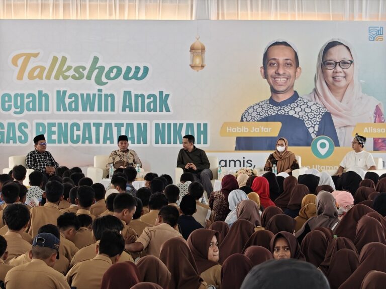 Tampil di Depan 1.500 Siswa Kendari, Habib Ja’far dan Alissa Wahid Jelaskan Makna Tepuk Sakinah