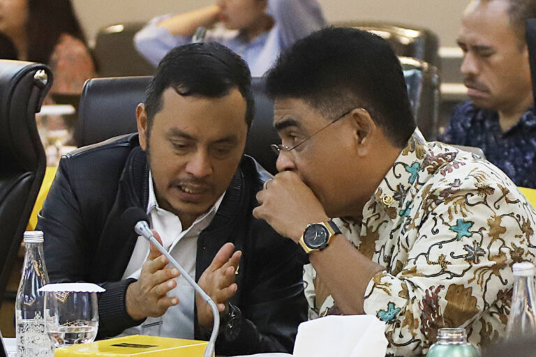 Desak Agar Jangan Ada Kriminalisasi Warga Adat, DPR Disebut Bela Rakyat