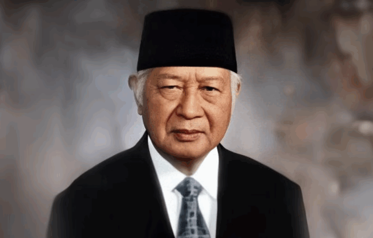 Gelar Pahlawan Nasional Suharto Melegitimasi Kekuasaan Tanpa Batas