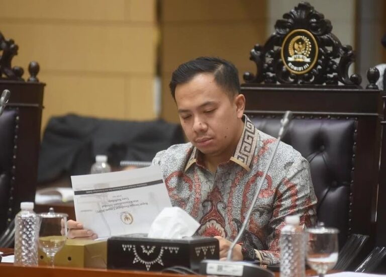 Pejabat BUMN Kini Bagian Penyelenggara Negara, DPR: Berbau Fraud Langsung Dijerat APH