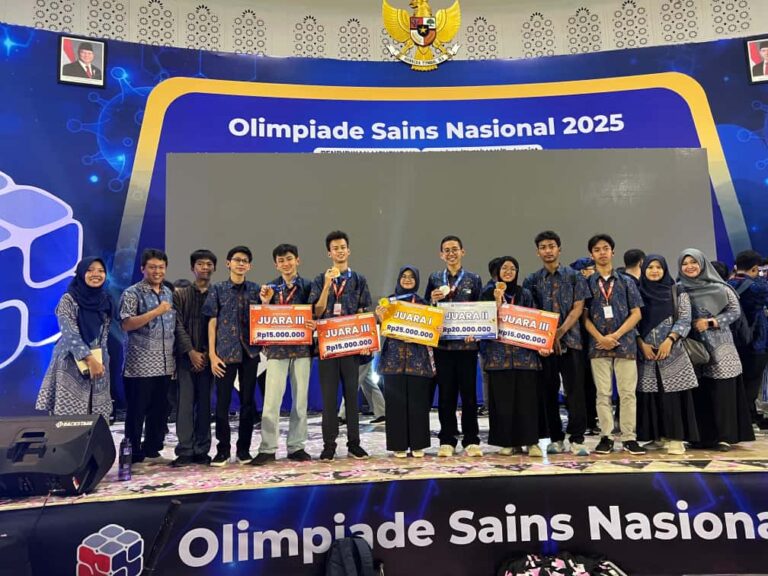 MAN IC Pekalongan Gondol Medali Emas Ekonomi pada Ajang OSN 2025