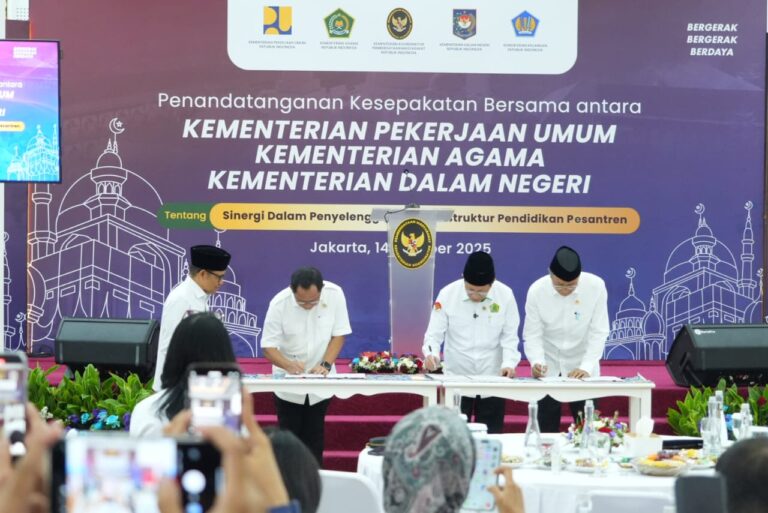 Tiga Kementerian Sinergi Perkuat Infrastruktur Pesantren untuk Lindungi Santri