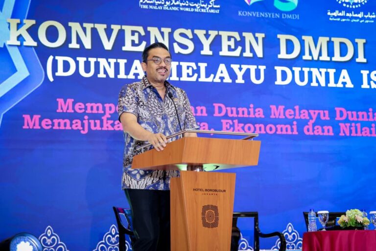 Hadiri Konvensyen DMDI, Menteri UMKM Dorong Kebangkitan Ekonomi Melayu Islam