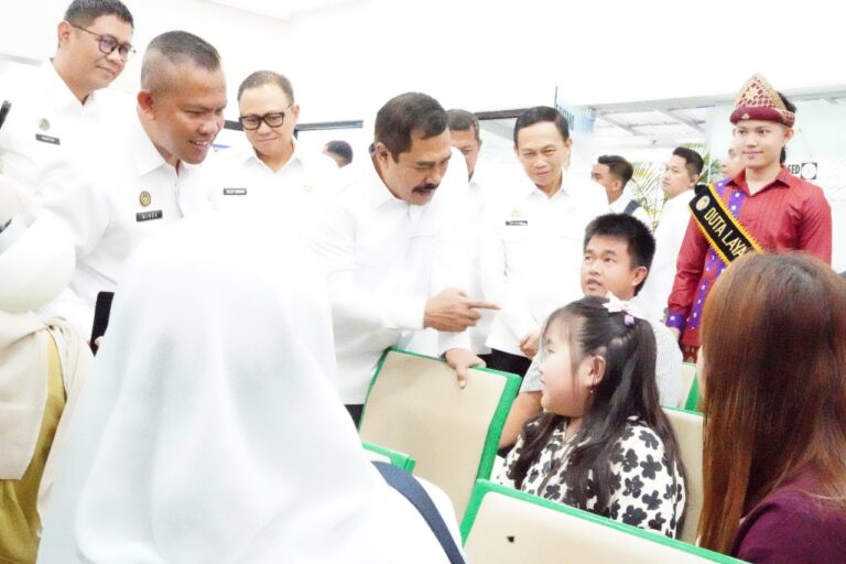 Menteri Agus Tinjau Kantor Imigrasi Palembang, Pastikan Layanan Baik dan Profesional
