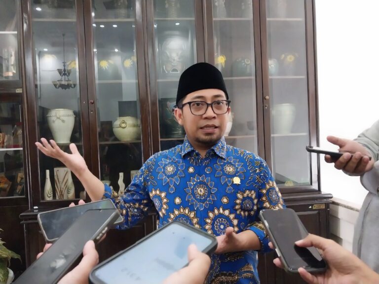 Gubernur Jabar Minta Warga Donasi Seribu per Hari, DPR: Baiknya Inisiatif Masyarakat