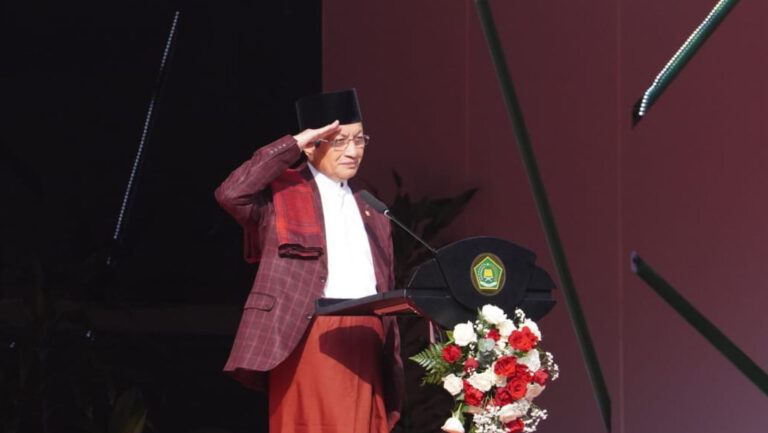 Menag Berterima Kasih atas Perhatian Prabowo pada Santri dan Pesantren