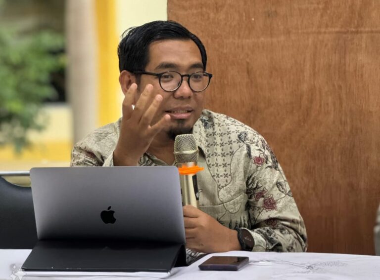 Krisis Otoritas Keilmuan di Era Influencer dan AI