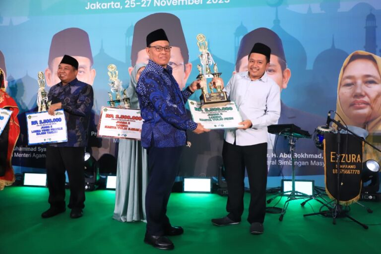 Resmi Ditutup Wamenag, Ini Daftar Lengkap Para Juara Festival Majelis Taklim 2025