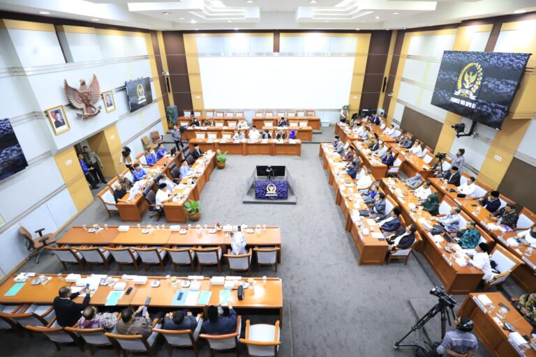 Gelar RDP Bersama DPR, Kemenag Bahas Penguatan PTKIN