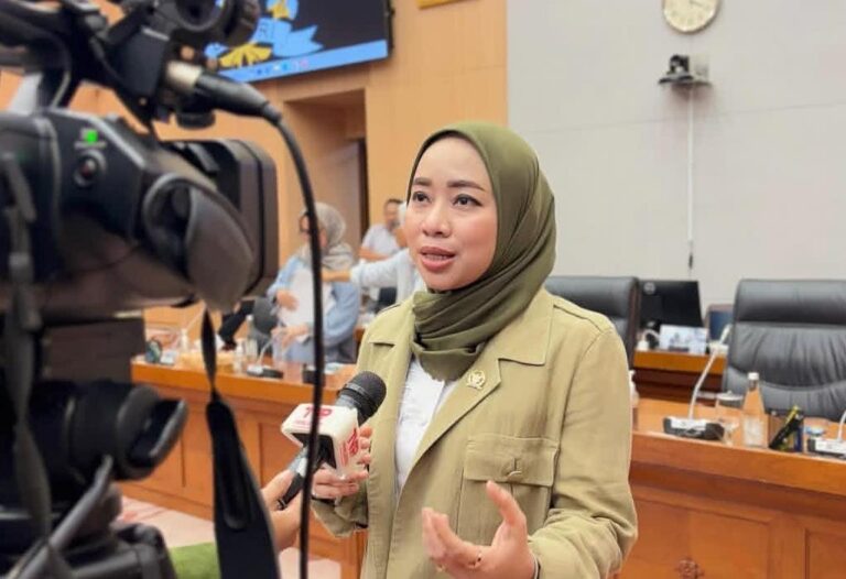DPR Dorong Pemerintah Pastikan Transisi Energi ke B50 Tak Abaikan Kepentingan Petani