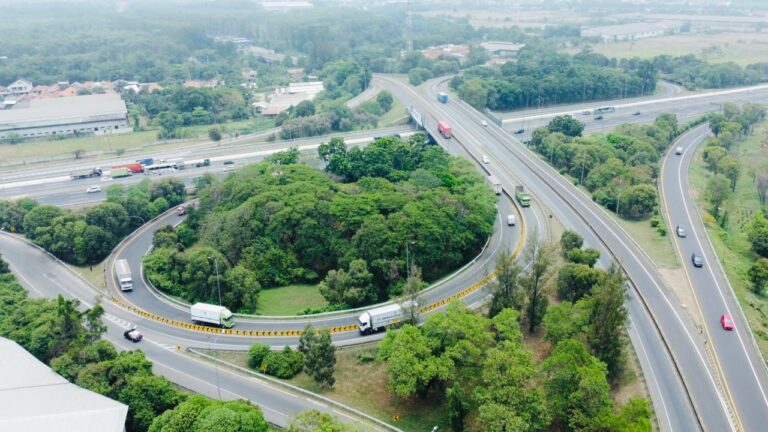 Peringati Hari Pahlawan, JTT Terus Bergerak Melanjutkan Perjuangan Melalui Konektivitas Jalan Tol yang Berkelanjutan