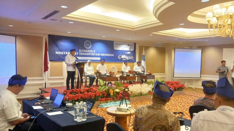 Menhub Dudy Ajak Masyarakat Kolaborasi Bangun Kebijakan Transportasi Berbasis Data dan Ilmu Pengetahuan