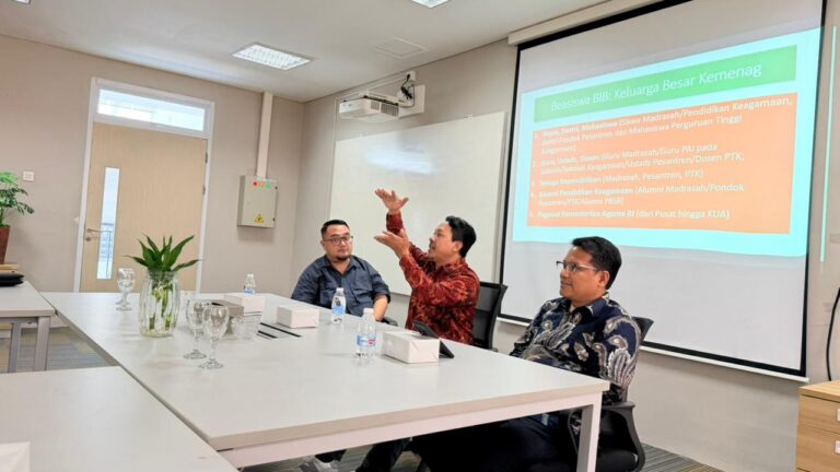 Kemenag Gelar Pelatihan Multimedia Pesantren di 5 Perguruan Tinggi