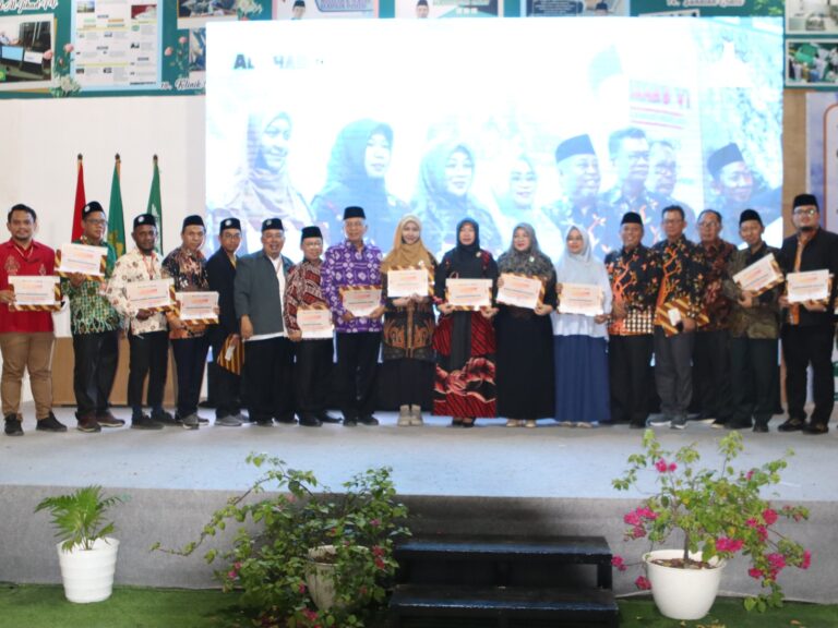 UMM Raih CRM Award Berkat Penguatan Cabang, Ranting dan Masjid Muhammadiyah