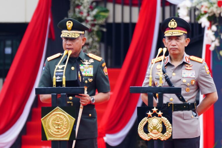 Panglima TNI dan Kapolri Lantik 1.621 Prabhatar di Akademi Militer Magelang