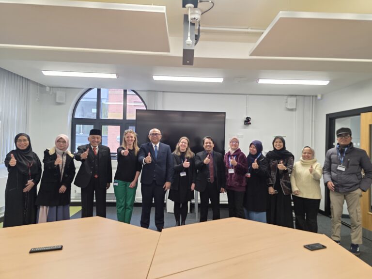 Kemenag Lakukan Monev Program Beasiswa Indonesia Bangkit di Coventry University, Inggris