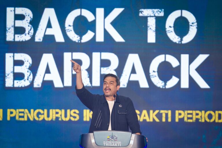 Menteri UMKM Lantik Pengurus IKA Trisakti Periode 2025-2029, Ajak Kontribusi ke Kampus