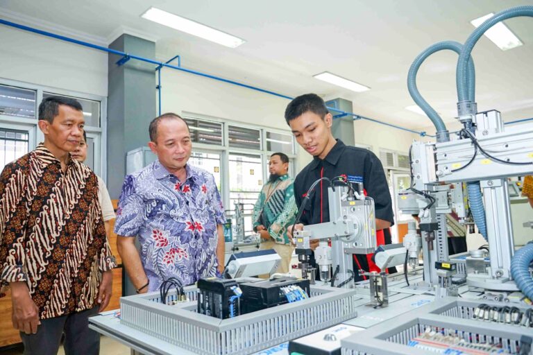 Cetak SDM Industri Bertaraf Internasional, Vokasi Kemenperin Siap Go Global