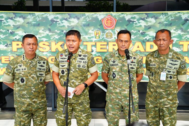 TNI Operasi di Sumatra, Ribuan Personel Hingga Puluhan Alutsista Difungsikan Optimal