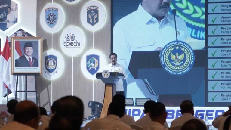 Menteri Agus Menangis saat Beri Arahan ke Jajaran Kemenimipas