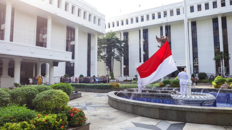 Hari Ibu ke-97, Meneguhkan Profesionalisme Perempuan di Jantung Negara