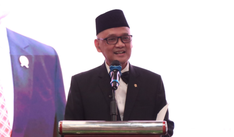 Kelola Dana Umat, Menhaj Irfan Yusuf: Haji 2026 Harus Bersih!