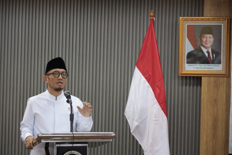 Wamenhaj: Petugas Haji 2026 Dilatih Semi-Militer Demi Disiplin dan Satu Komando