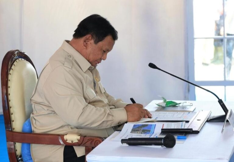 Prabowo Resmikan 166 Sekolah Rakyat untuk Masyarakat Marjinal