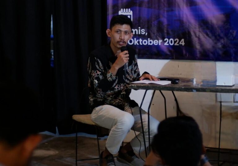 Kritik Panji Pragiwaksono Memanen Tawa, Melemahkan Publik