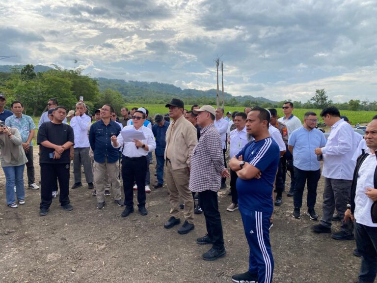 Mentan Amran: Hilirisasi Ayam Terintegrasi di Bone Untungkan Peternak, Ekonomi Daerah Tumbuh