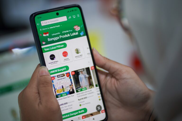 Kementerian UMKM Hadirkan Layanan Belanja Produk UMKM Terdampak Bencana Sumatera Via E-commerce