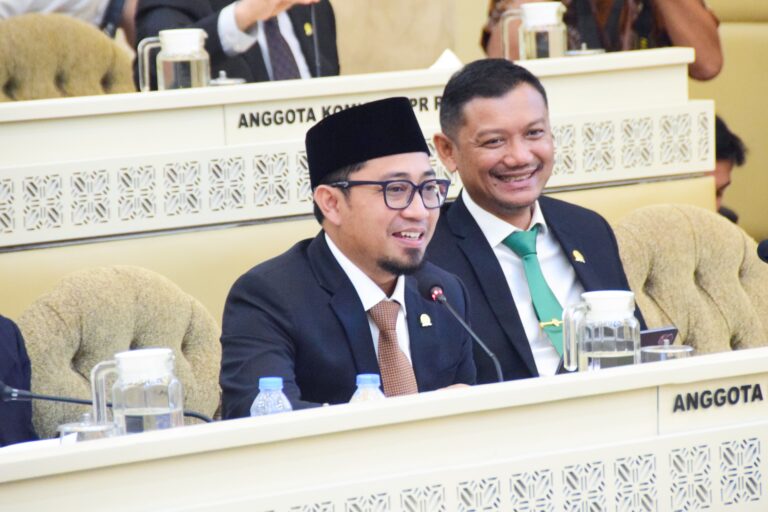 DPR Ingatkan Dampak Penerapan Opsen Pajak Kendaraan di Daerah