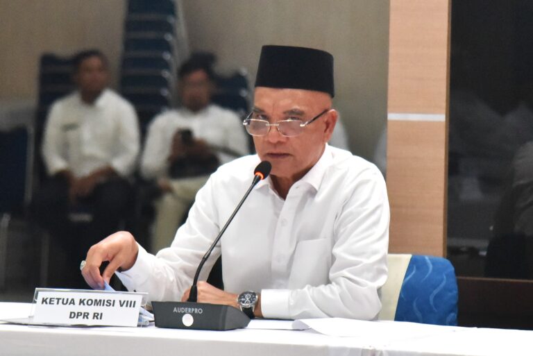DPR Larang Sweeping Rumah Makan Selama Bulan Suci Ramadhan