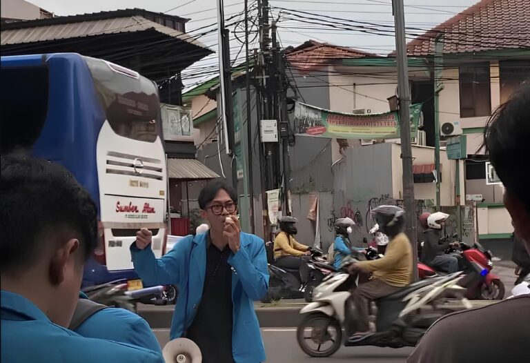 DEMA UIN Jakarta Gelar Aksi Simbolis, Desak Reformasi Total Institusi Polri