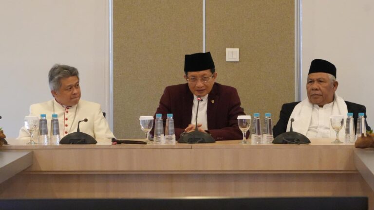 Menag Ajak Tokoh Masyarakat Sikapi Dinamika Sosial Secara Arif dan Dewasa